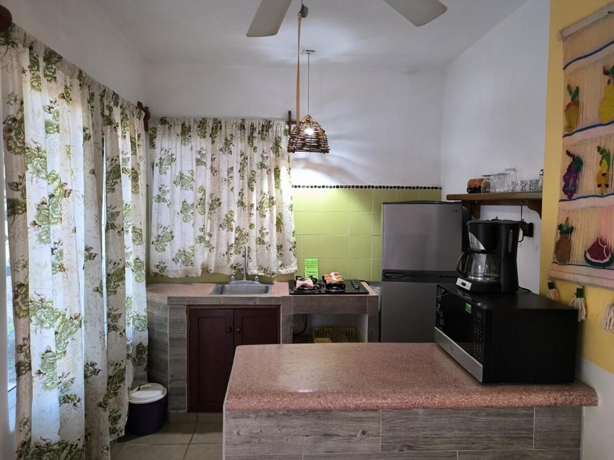 Bungalows Teka Сиуатанехо Экстерьер фото